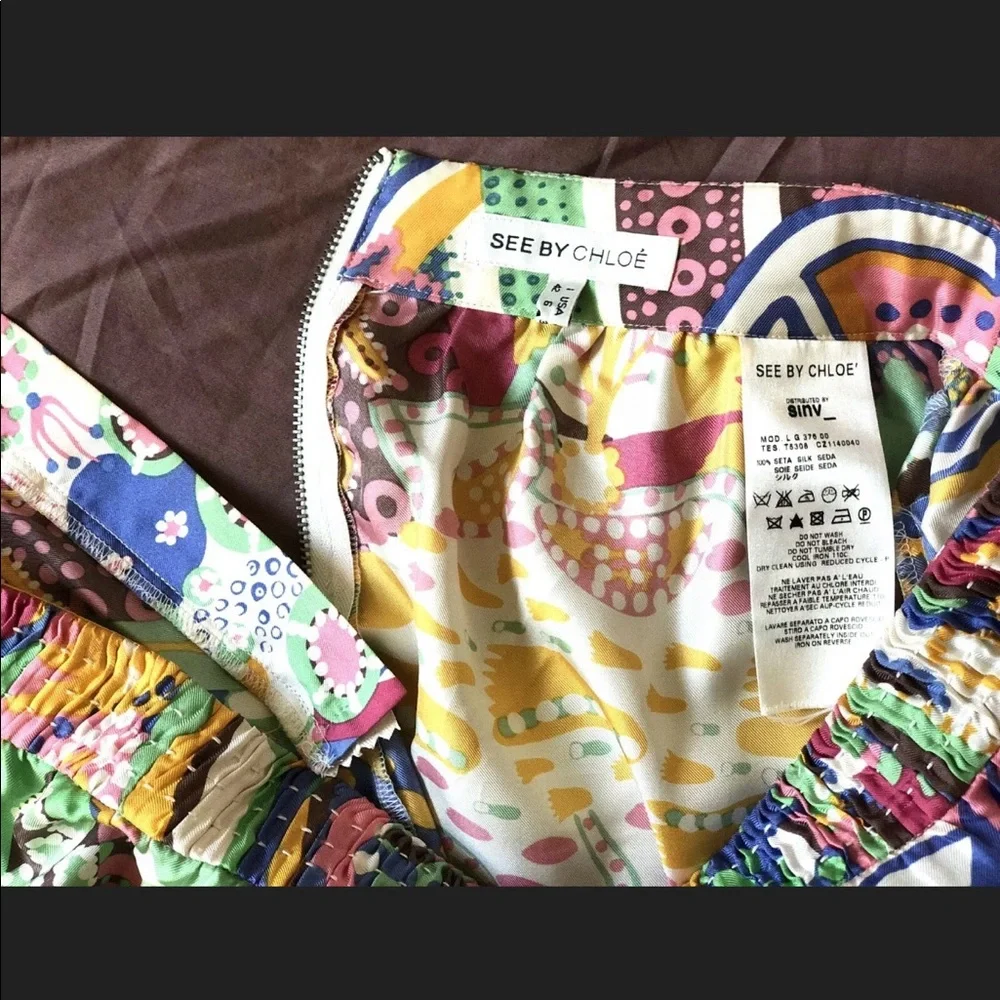 See By CHLOE Silk Skirt, Size42, 6US, Cats & Dogs Print